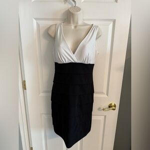 enfocus studio black and white dress | Dresses | Backless Wedding Dresses - Lungomarelibri neckline:straight Size:21.5